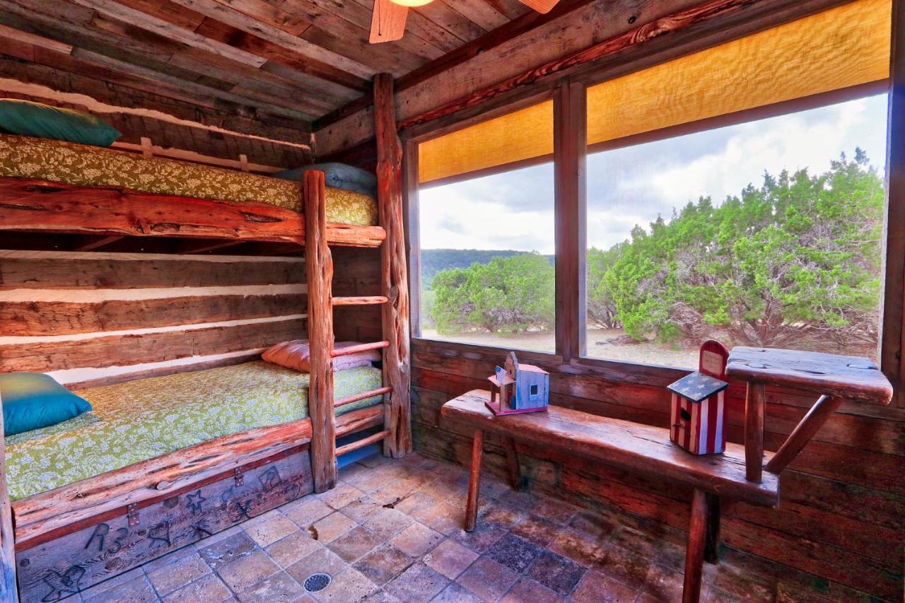 Log Cabin At Old Glory Ranch Villa Wimberley Exterior foto